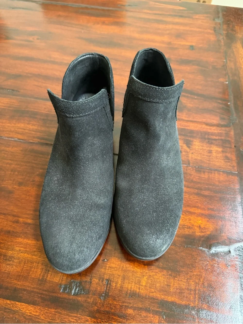 Sorel Lolla Cut Out Ankle Bootie, Suede Black , Size 9.5